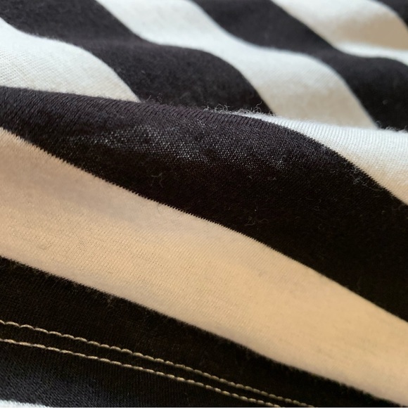 Rip Curl Black and White Striped T-Shirt Size Small - Picture 6 of 7